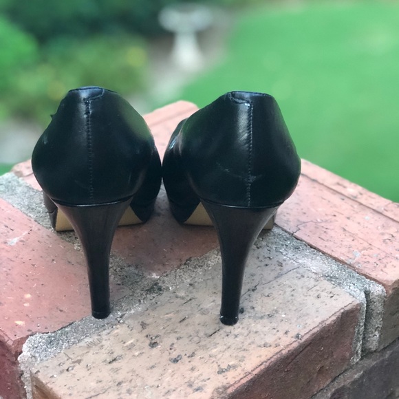 Nine West 'Danee' black peep toe platform heel - Picture 5 of 7